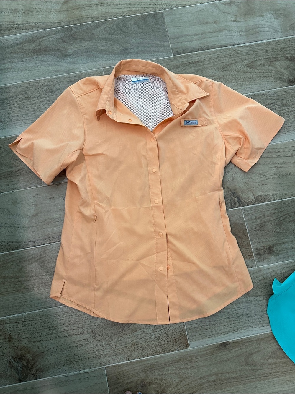 Columbia Peach Short Sleeve Outdoor Button-Up Shirt